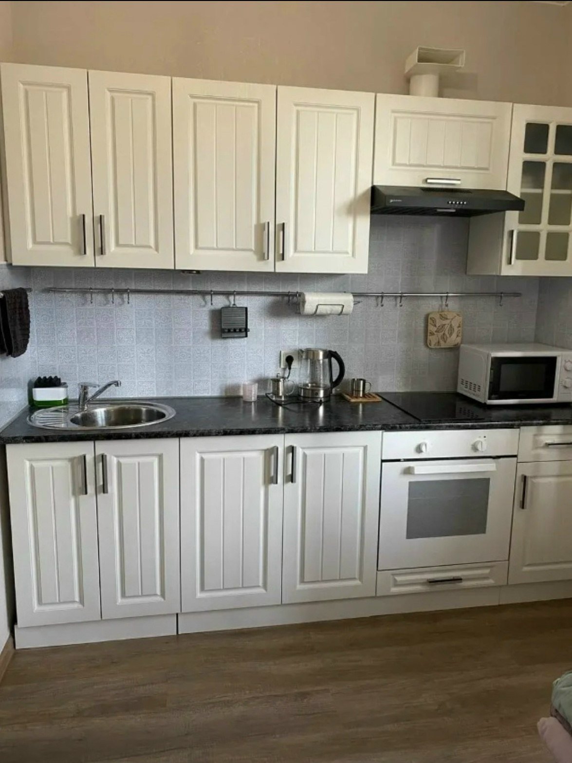 Buscan alquiler a largo plazo de apartamento del propietario (calle Maresyeva) — San Petersburgo, Rusia