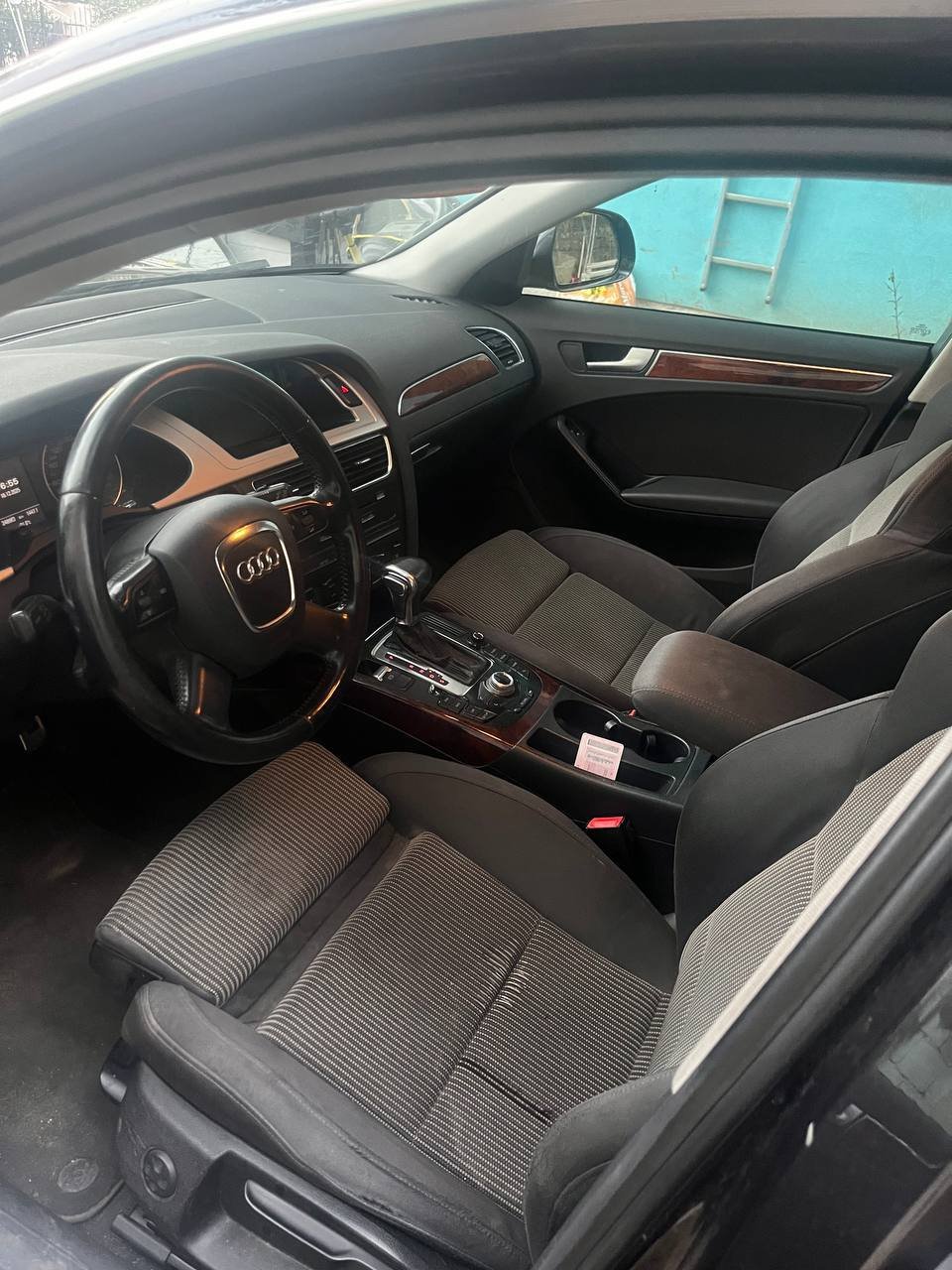 Audi A4 2.0 TDI 2008 automatic mileage 253000 — Belgrade, Serbia