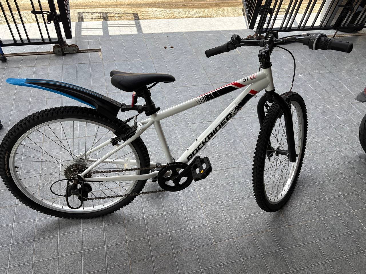 24" Decathlon bicycle with car mount — Phuket, Thailand 24" Decathlon bicycle with car mount — Phuket, Thailand