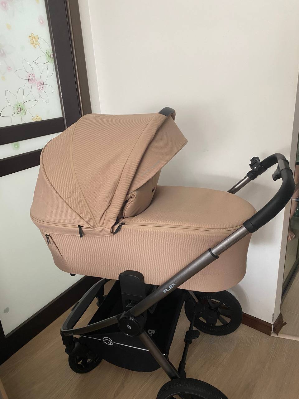 Коляска 2в1 после одного ребенка (люлька+прогулка) — good with minor scuffs — Москва, Россия