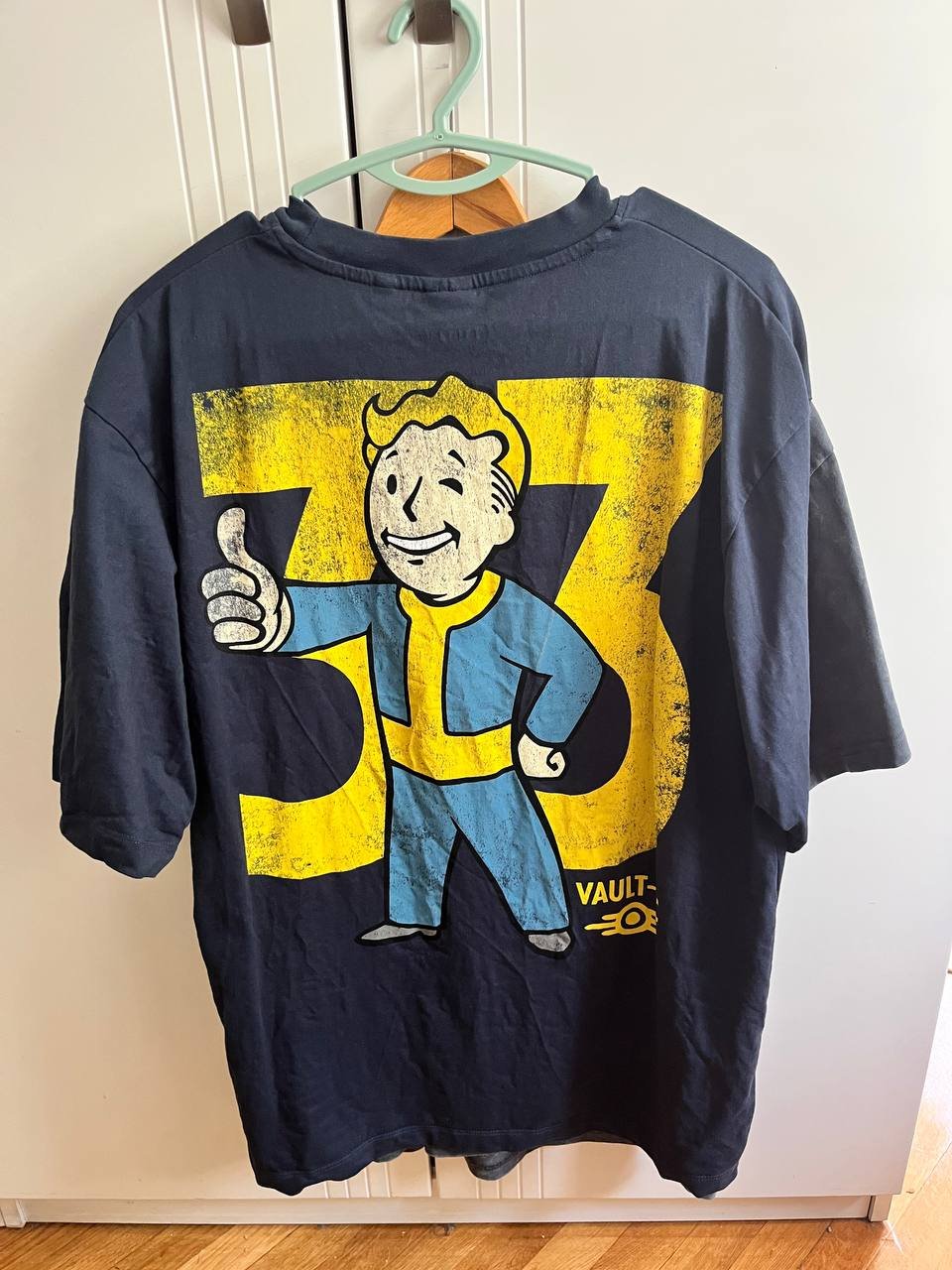 قطعتان تيشيرت رجالي Fallout Vault-Tec مقاس L — نوفي ساد, صربيا