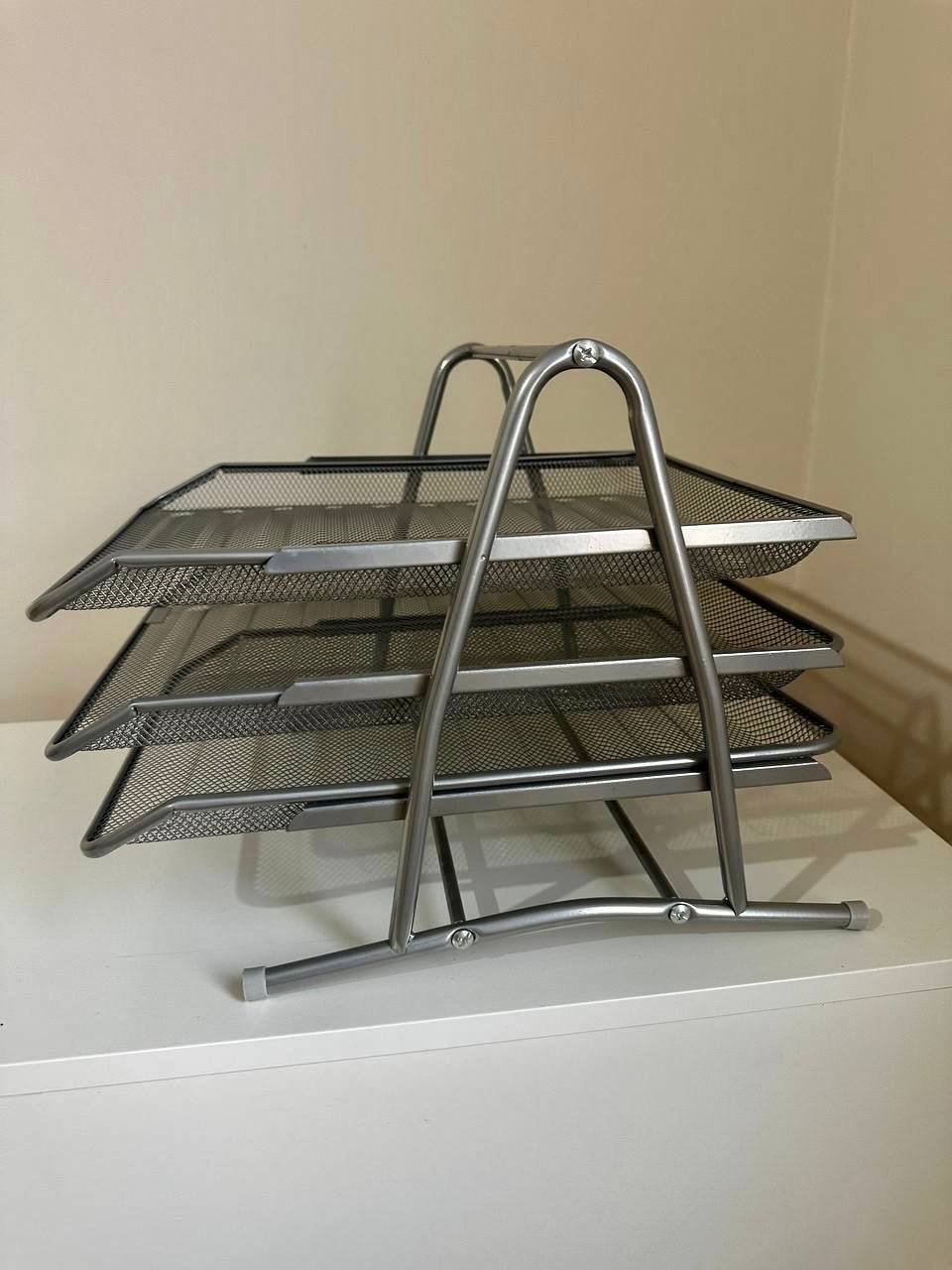 Organizador metálico para documentos de 3 niveles, 400 TL — Alanya, Turquía