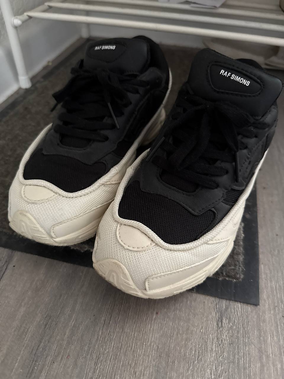 حذاء رياضي Adidas Raf Simons، مقاس 42 — جديد — سانت بطرسبرغ, روسيا