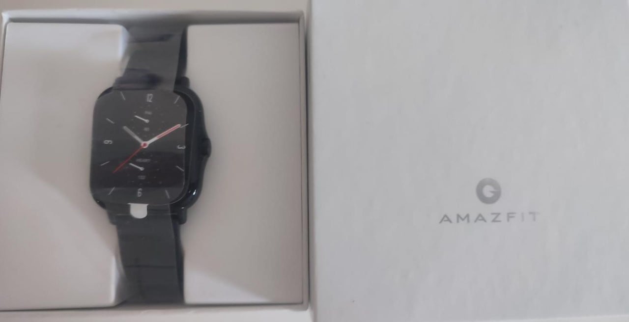 Reloj inteligente Amazfit GTS 2 Midnight Black en caja — Batumi, Georgia