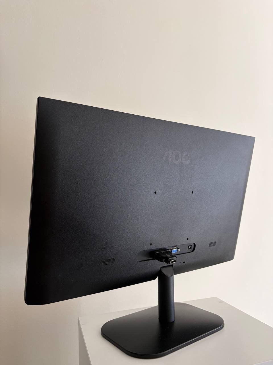 شاشة AOC 24B2XDM 24" Full HD 75Hz — ممتاز — باتومي, جورجيا