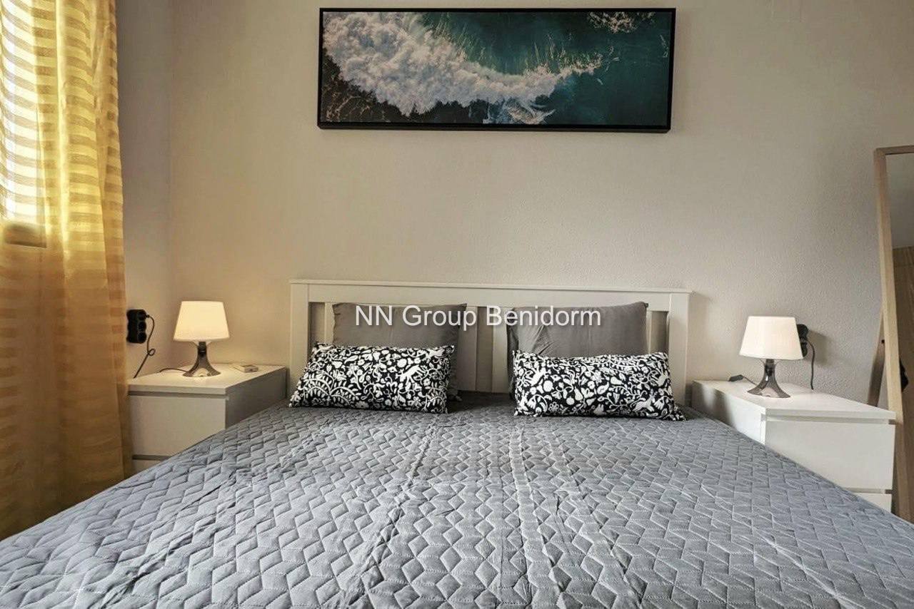 Apartamento en alquiler en Benidorm a largo plazo, 2 dormitorios — Barcelona, España