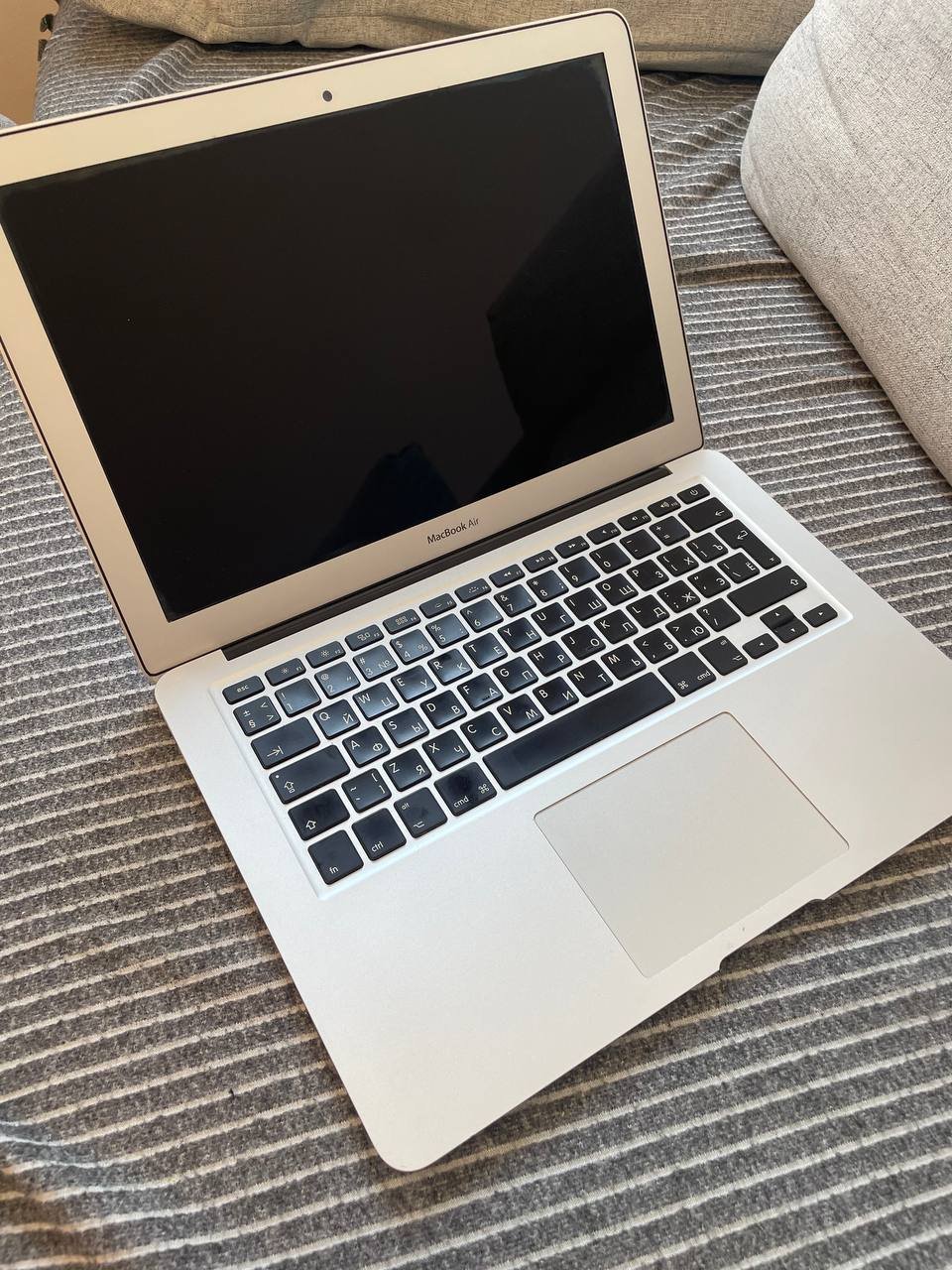 Apple MacBook Air 13 2017 128GB — Белград, Сербия Apple MacBook Air 13 2017 128GB — Белград, Сербия