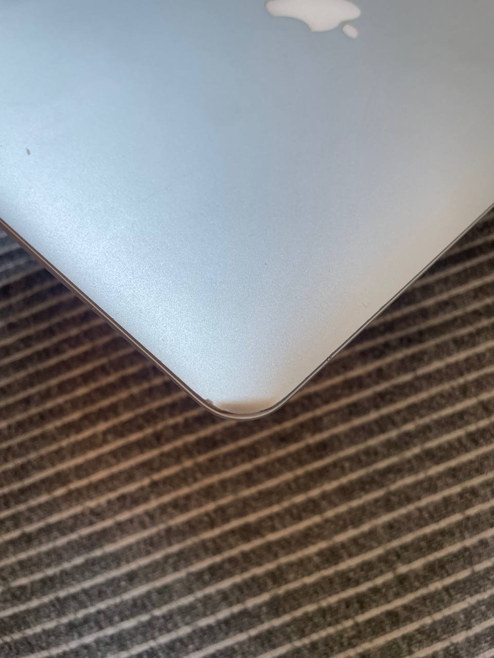 Apple MacBook Air 13 2017 128GB — Белград, Сербия Apple MacBook Air 13 2017 128GB — Белград, Сербия