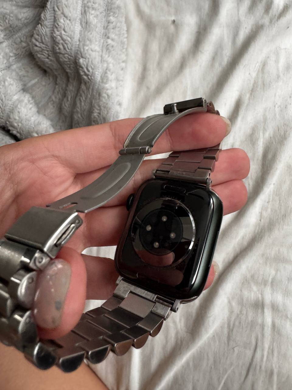 Apple Watch 7 41 mm, 87% batería, funciona — usado — Batumi, Georgia