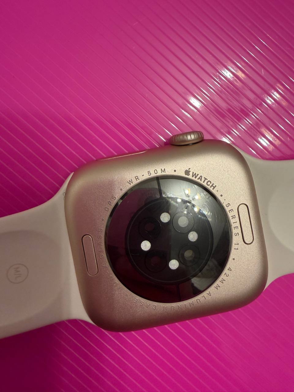 Apple Watch Series 11, excelente estado, batería 100% — excelente — Batumi, Georgia