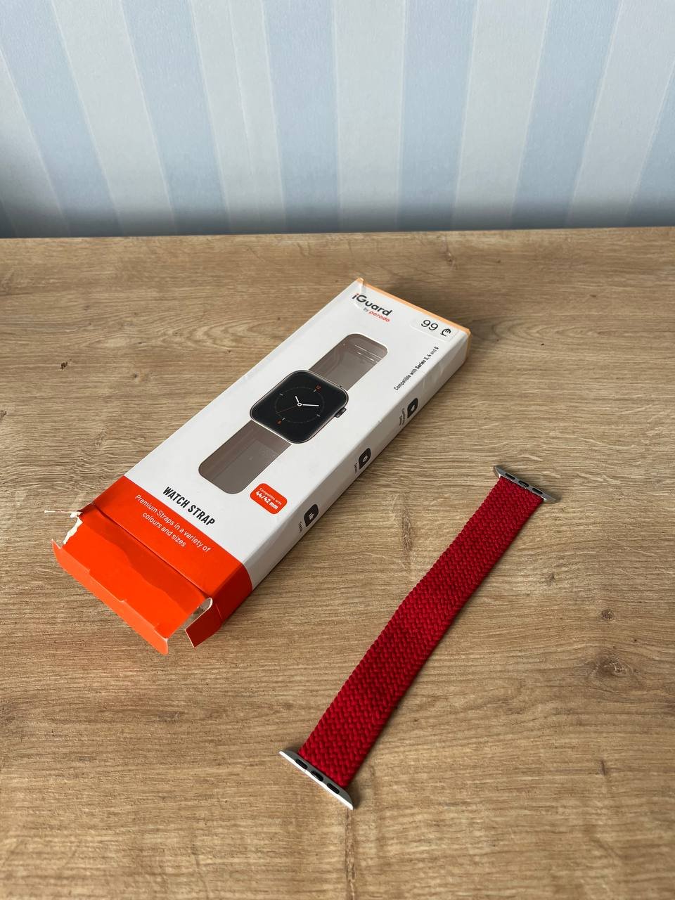 Apple Watch strap 3/4/5 44mm (red, rubber) — Batumi, Georgia