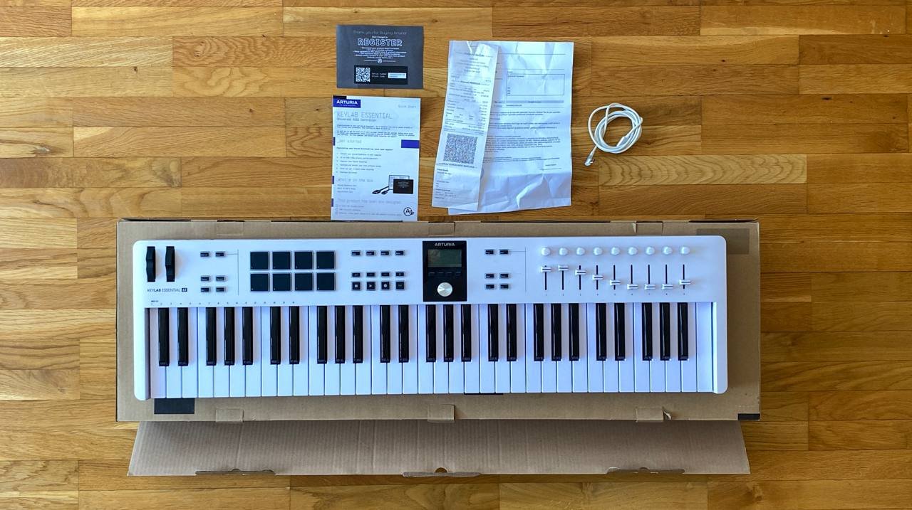 Arturia KeyLab Essential mk3 61 MIDI-клавиатура REVLAR ESSENTIAL — Белград, Сербия Arturia KeyLab Essential mk3 61 MIDI-клавиатура REVLAR ESSENTIAL — б/у — Белград, Сербия