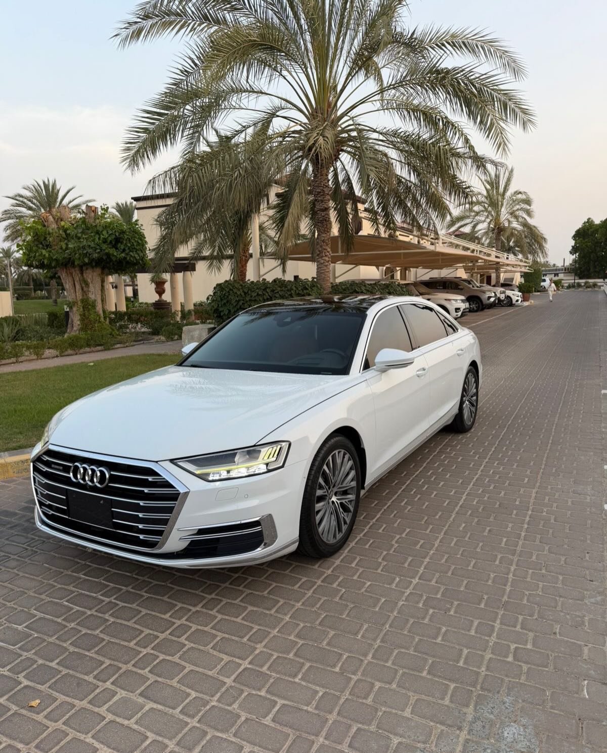 Audi A8L 2018 (GCC) 6-цилиндровый, полный фарш — Дубай, ОАЭ Audi A8L 2018 (GCC) 6-цилиндровый, полный фарш — б/у — Дубай, ОАЭ