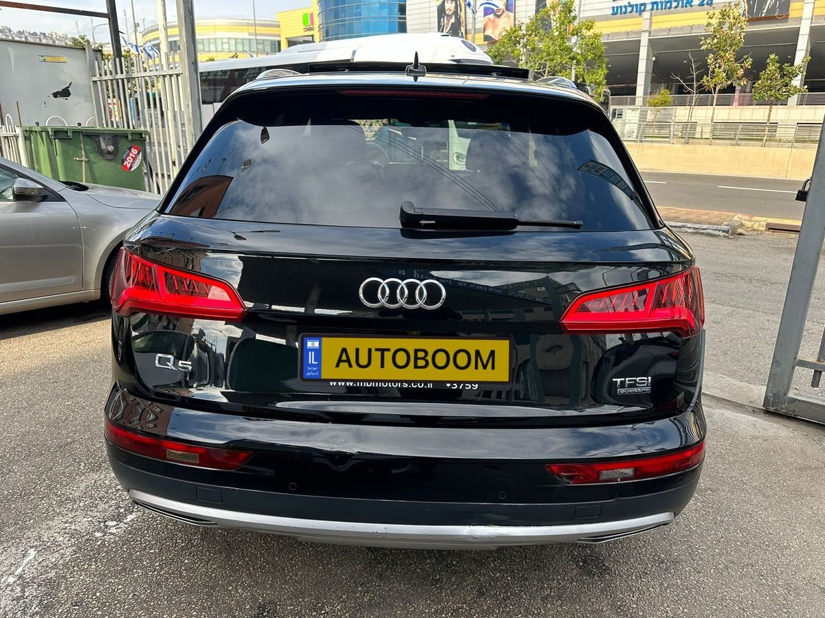 Audi Q5 2018 black Tech Pack, robot, petrol — Haifa, Israel