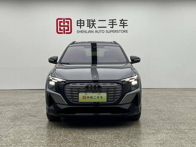 Audi Q5 e-tron 2023 tracción total — Batumi, Georgia Audi Q5 e-tron 2023 tracción total — Batumi, Georgia
