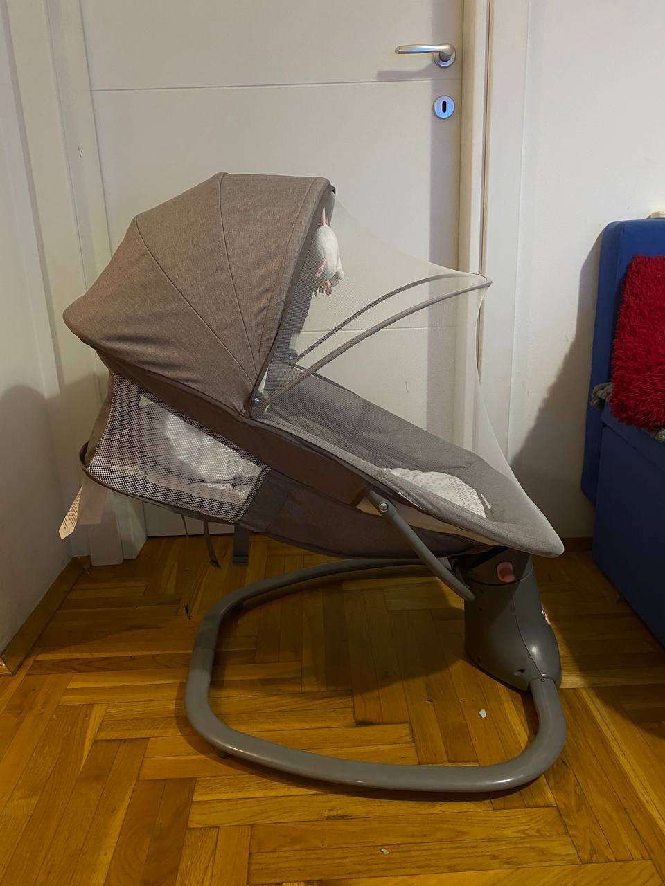 Детская люлька (bassinet) — Белград, Сербия