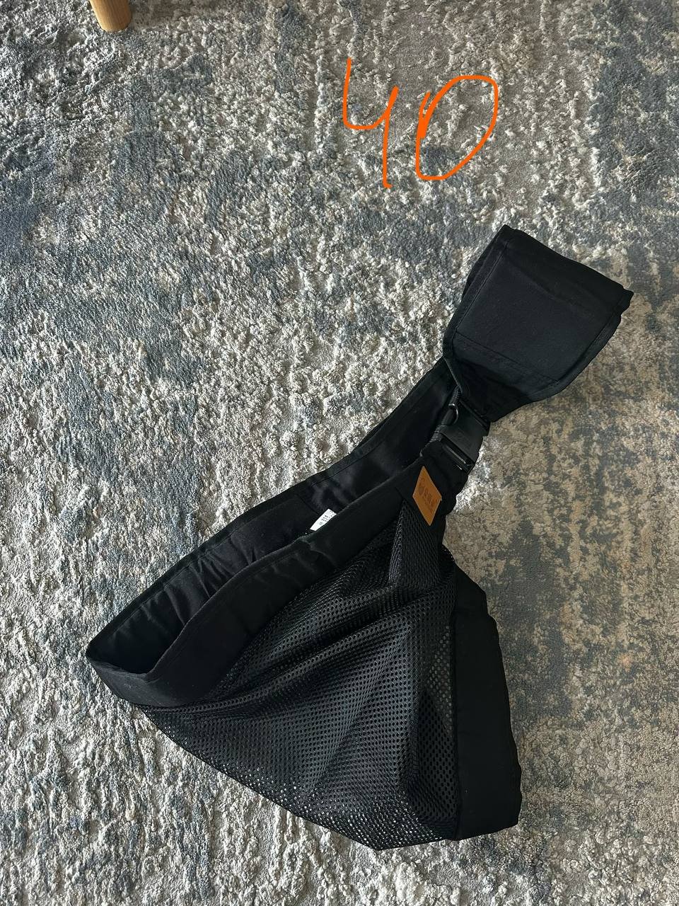 Baby carrier sling 40 AED — Dubai, UAE Baby carrier sling 40 AED — Dubai, UAE