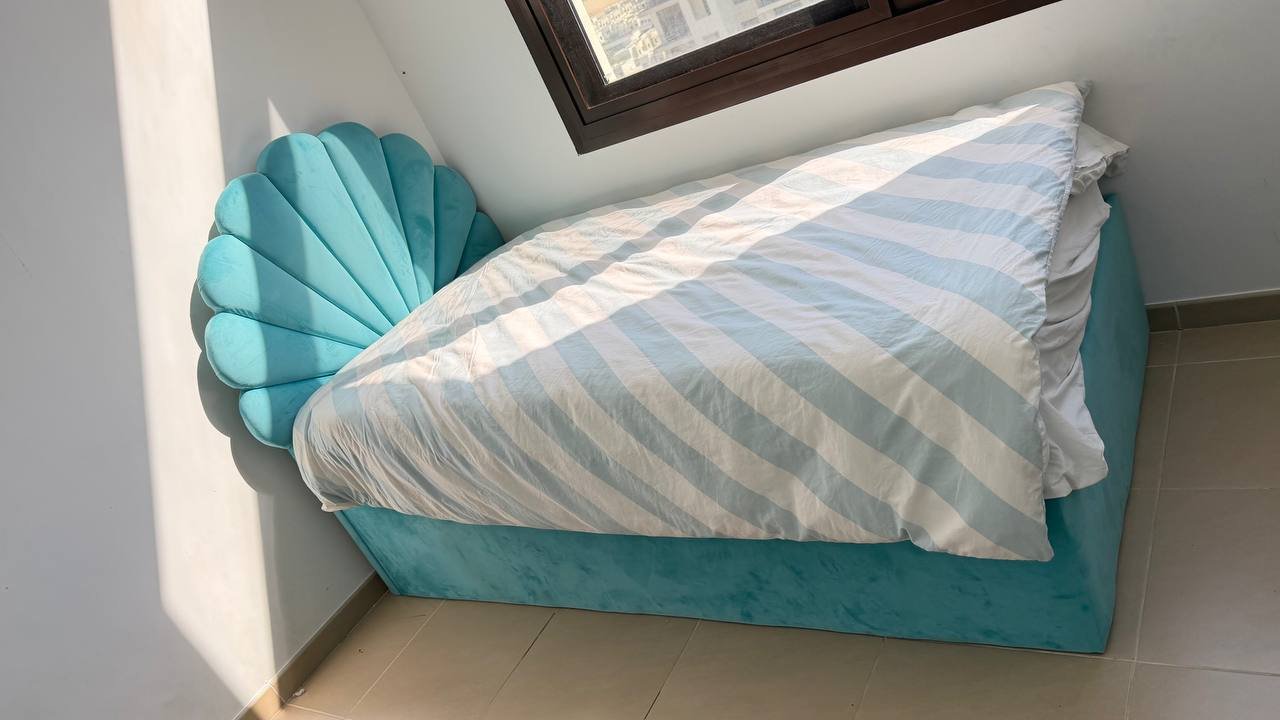 سرير مع مرتبة 500 درهم Town Square — دبي, الإمارات