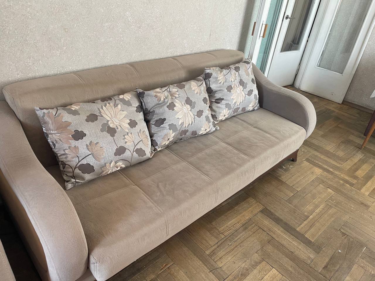 كنبة بيج قابلة للطي، الحالة 3+ — used, condition 3+ — تبليسي, جورجيا