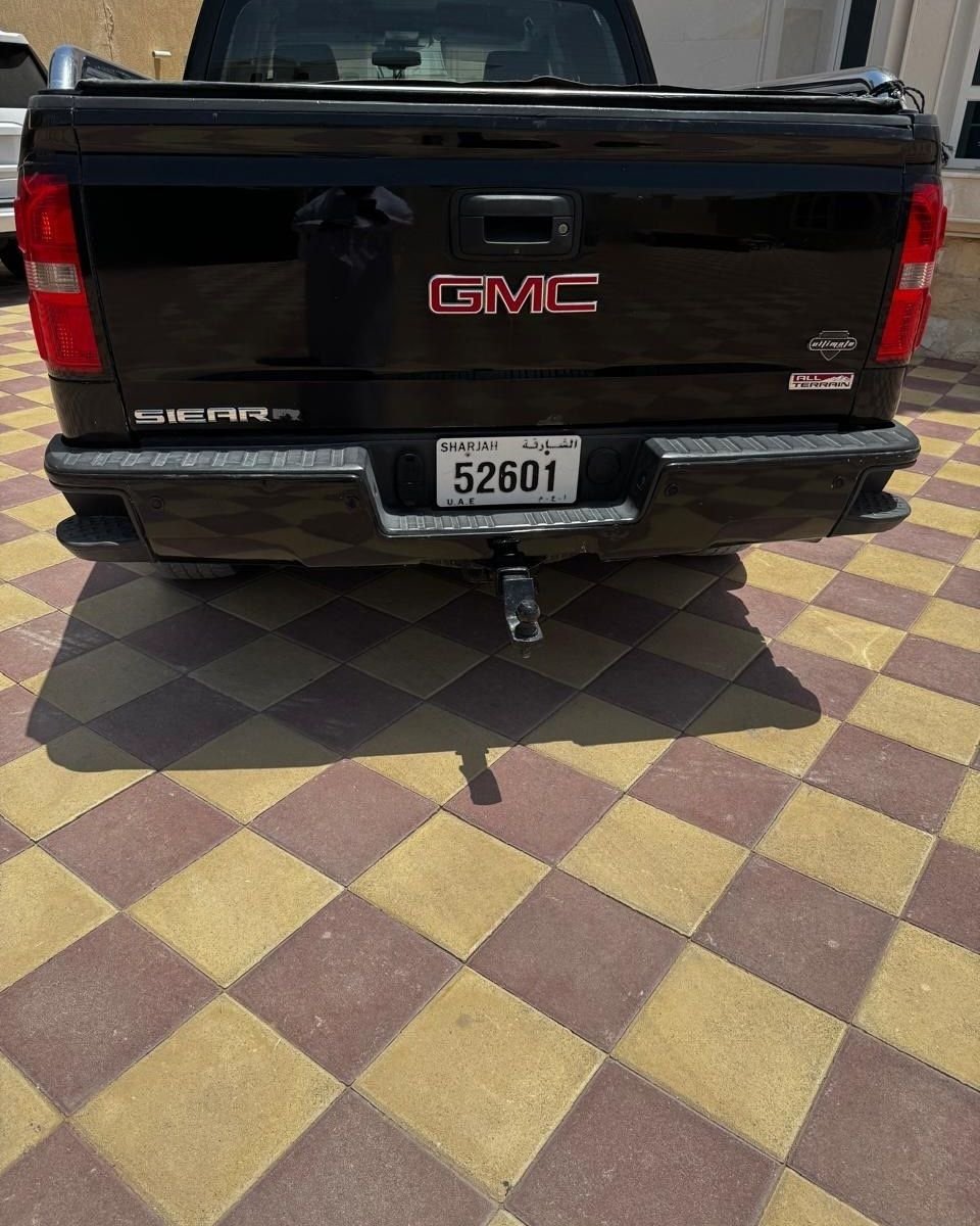 GMC Sierra 2014 черный — Дубай, ОАЭ GMC Sierra 2014 черный — Дубай, ОАЭ