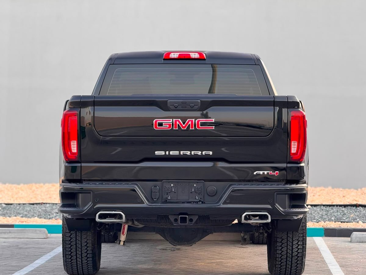 GMC Sierra AT4 Regular Cab 2025 أسود 4WD — دبي, الإمارات