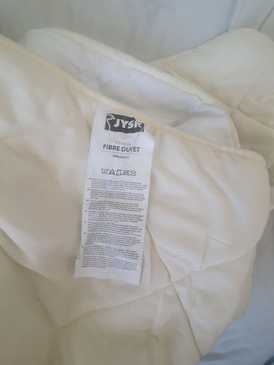 Blanket 220x240 Jysk (used) — Batumi, Georgia