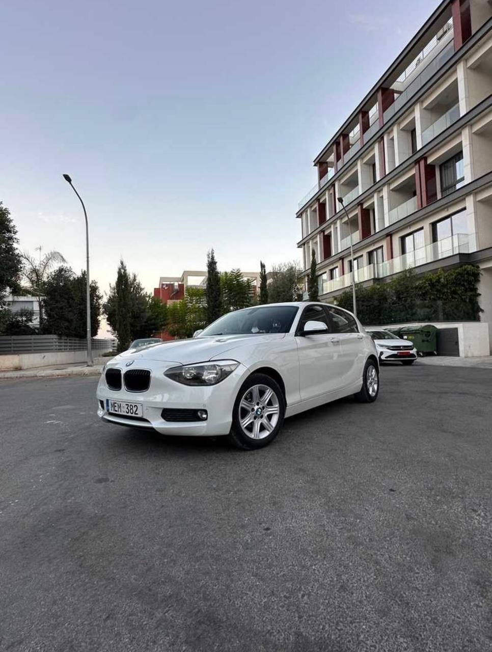 BMW 1 Series 2014 blanco hatchback — Limasol, Chipre
