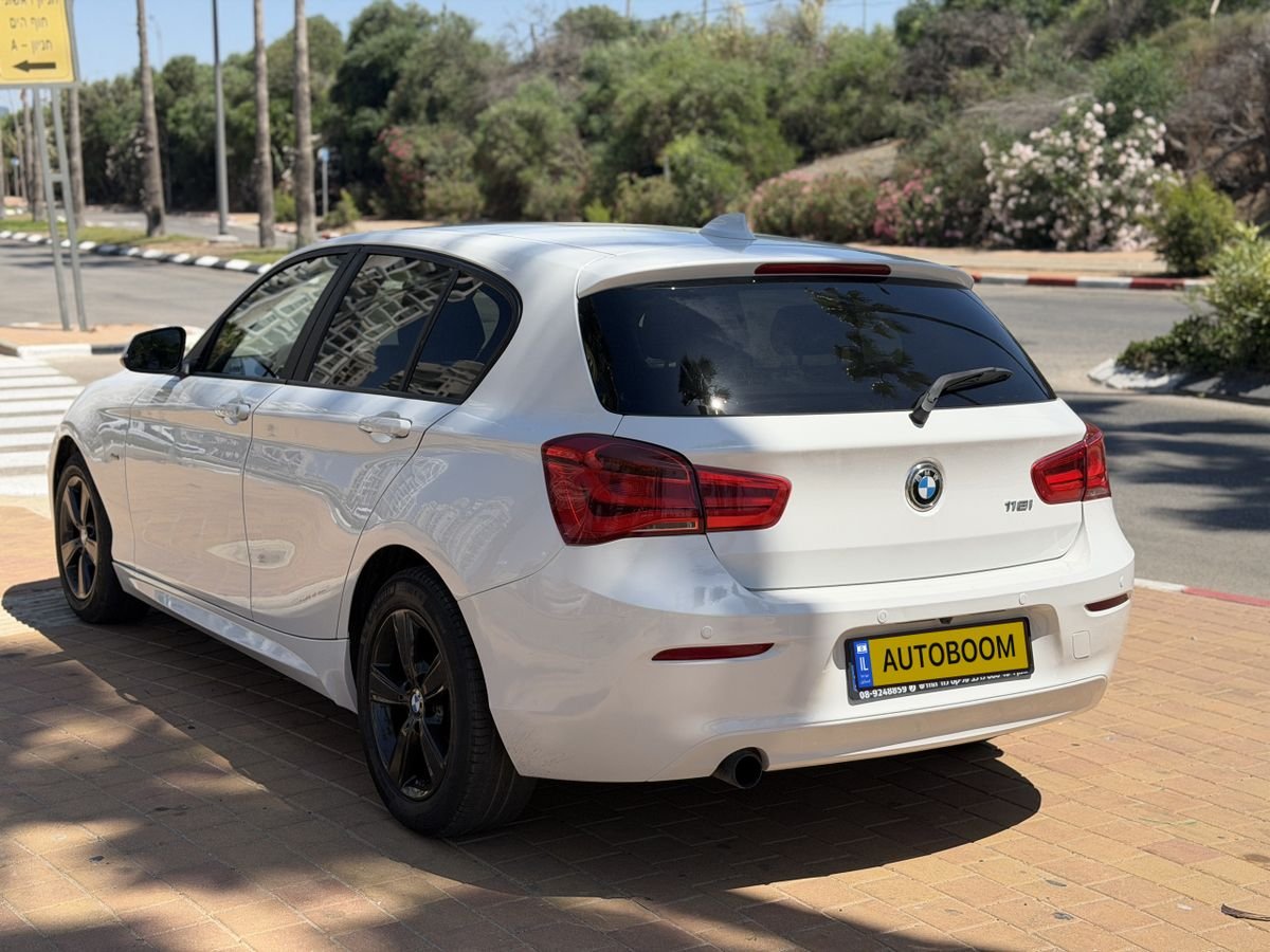 BMW 1 Series 2017 hatchback Sport, automatic, white — Rishon LeZion, Israel