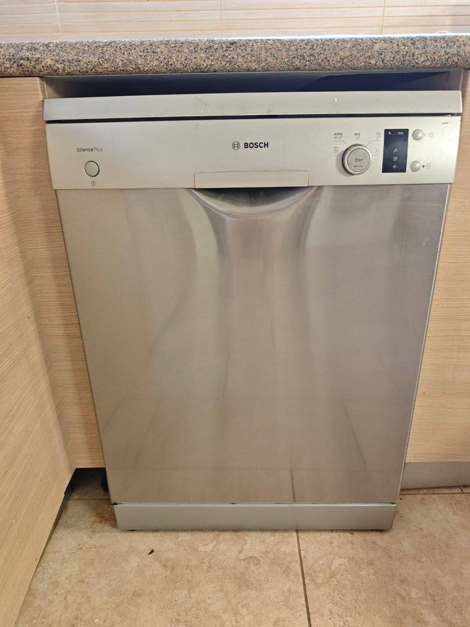 Посудомоечная машина Bosch SMS50D38EU — Лимасол, Кипр Посудомоечная машина Bosch SMS50D38EU — Хорошее — Лимасол, Кипр