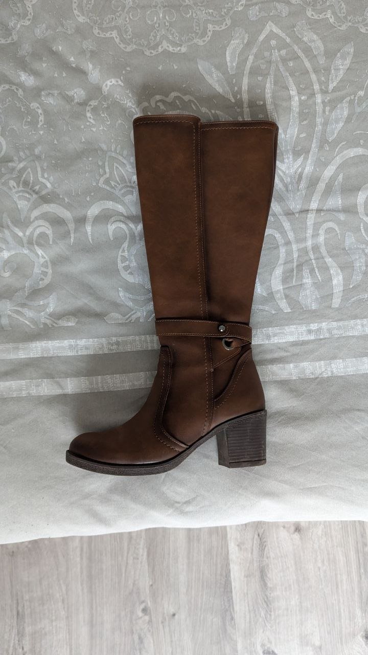 Brown leather boots size 38 — Batumi, Georgia