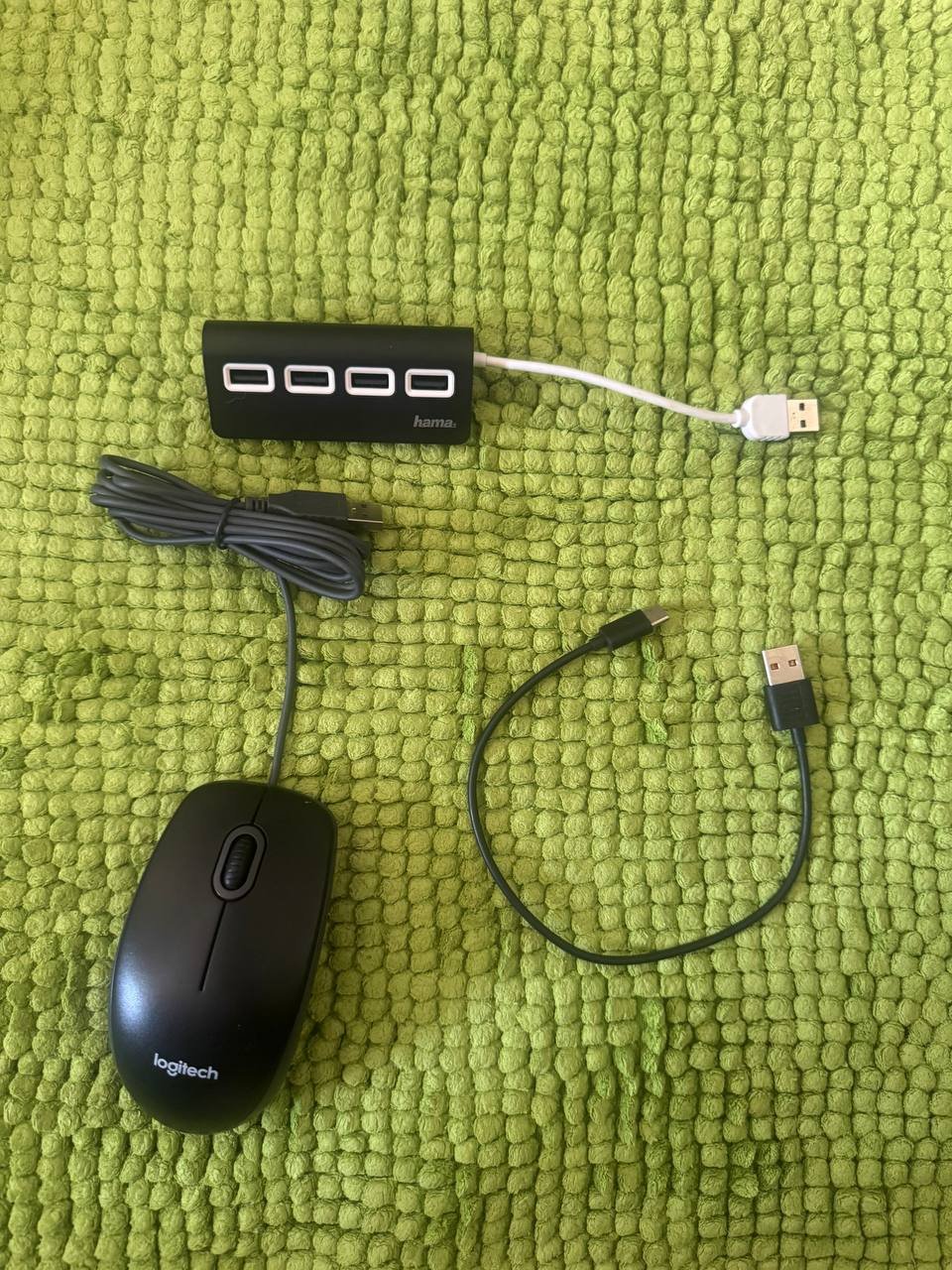 Набор: USB-хаб Hama + мышь Logitech + кабель USB-A→USB-C — Белград, Сербия Набор: USB-хаб Hama + мышь Logitech + кабель USB-A→USB-C — Белград, Сербия