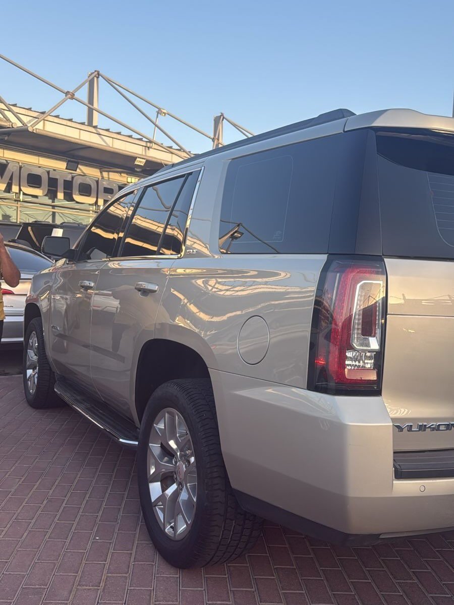 Cadillac Escalade 2017 133 тыс км — Дубай, ОАЭ