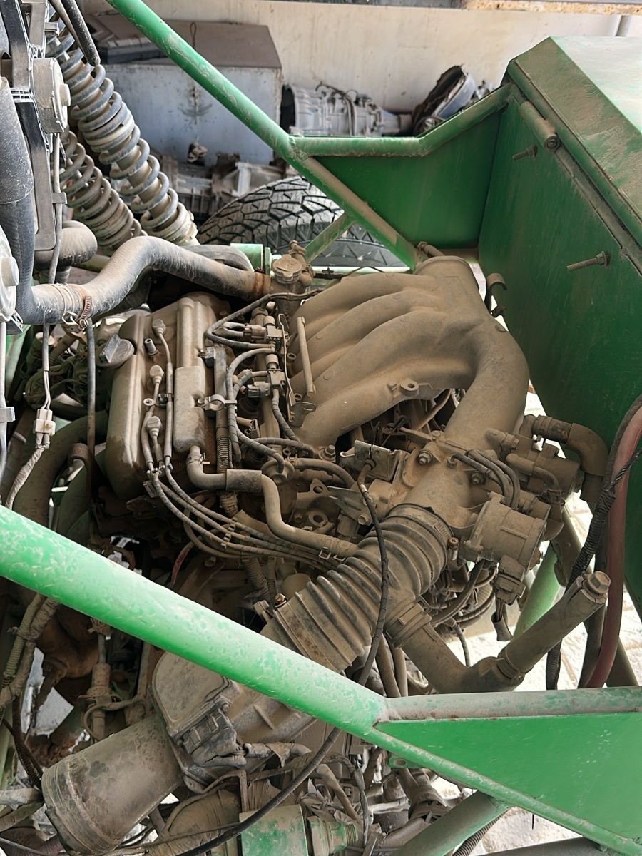 Motor Camry V6 (gasolina) con bomba de combustible — usado — Dubái, EAU