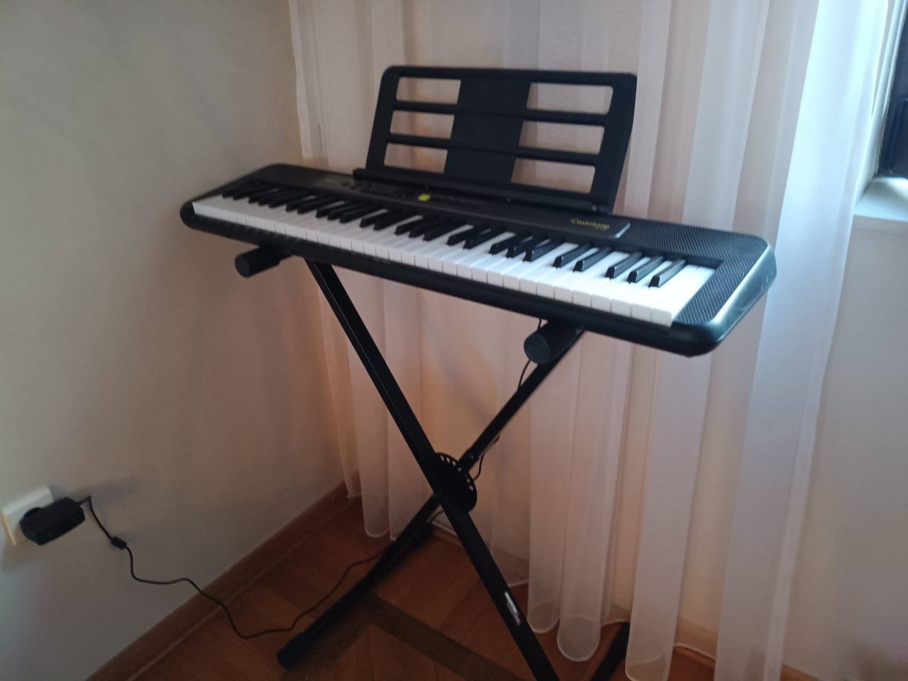 Синтезатор Casio Casiotone LK-S250 с подсветкой клавиш — Белград, Сербия Синтезатор Casio Casiotone LK-S250 с подсветкой клавиш — б/у — Белград, Сербия