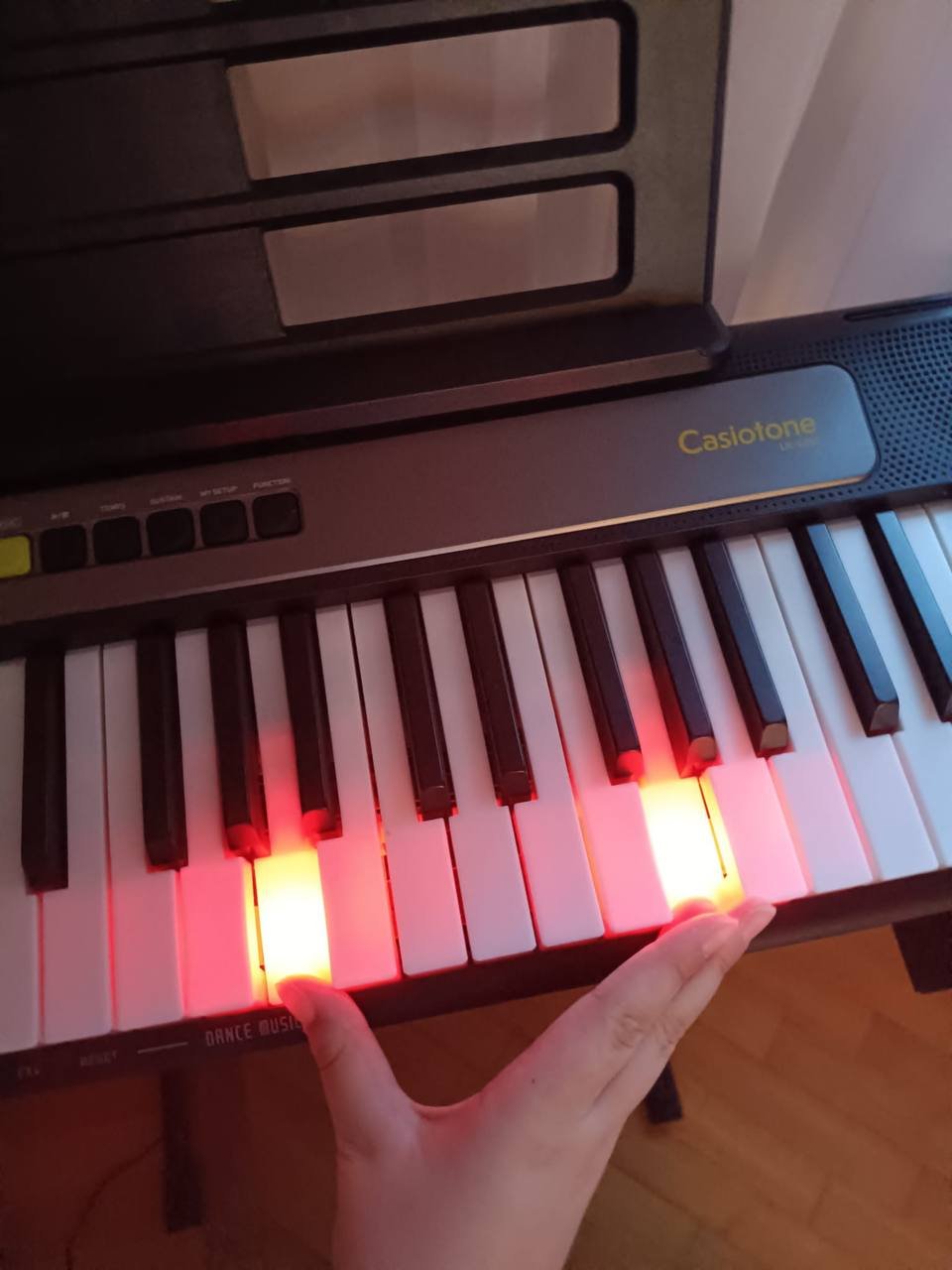 Синтезатор Casio Casiotone LK-S250 с подсветкой клавиш — Белград, Сербия Синтезатор Casio Casiotone LK-S250 с подсветкой клавиш — б/у — Белград, Сербия