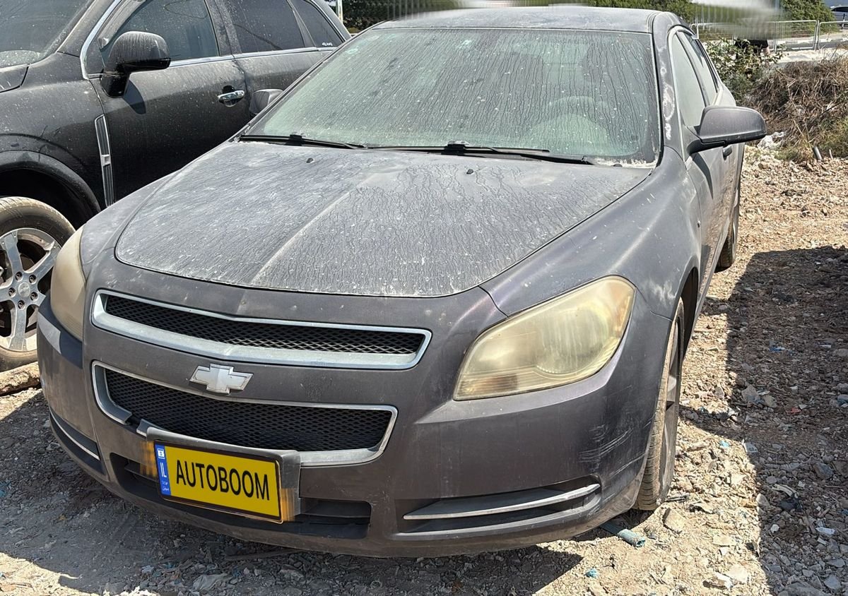 Chevrolet Malibu 2010 sedan gray, automatic — Tel Aviv, Israel