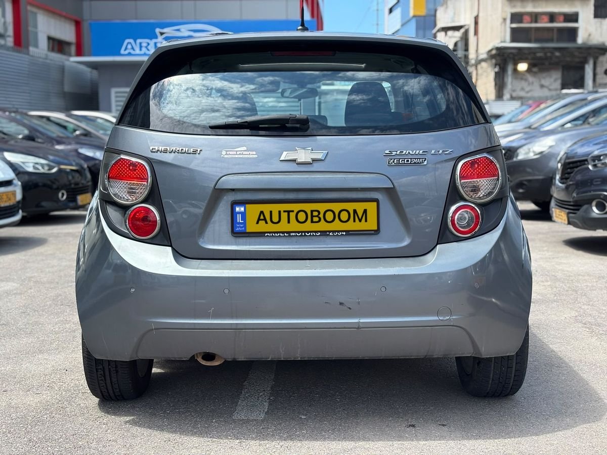 Chevrolet Sonic 2013 LTZ Platinum hatchback automatic — Haifa, Israel