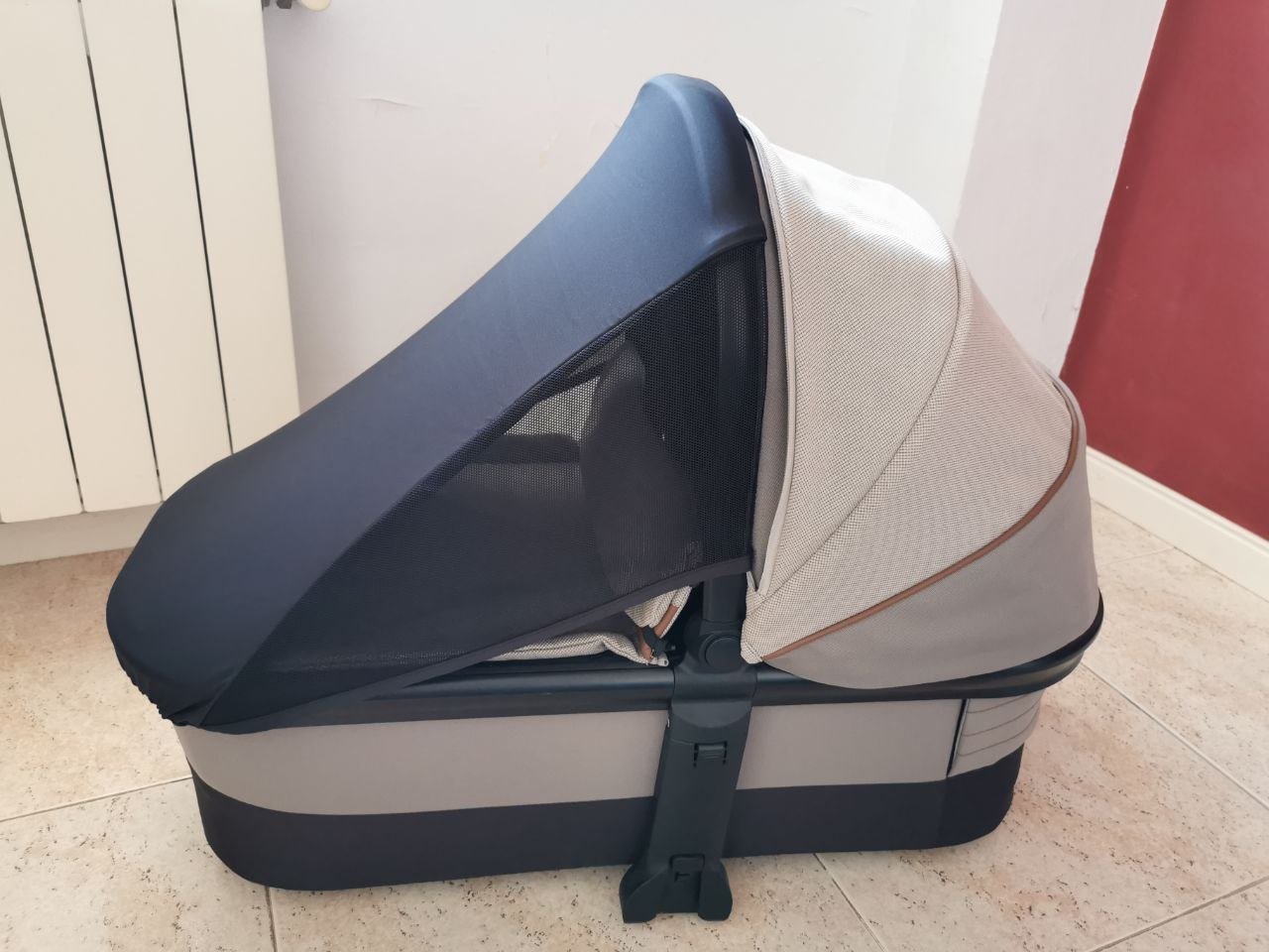 Chicco Mysa stroller bassinet + cocoon mattress — Valencia, Spain Chicco Mysa stroller bassinet + cocoon mattress — Valencia, Spain
