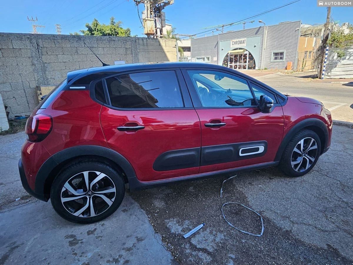 Citroen C3 2022 Shine PK red automatic — Tel Aviv, Israel