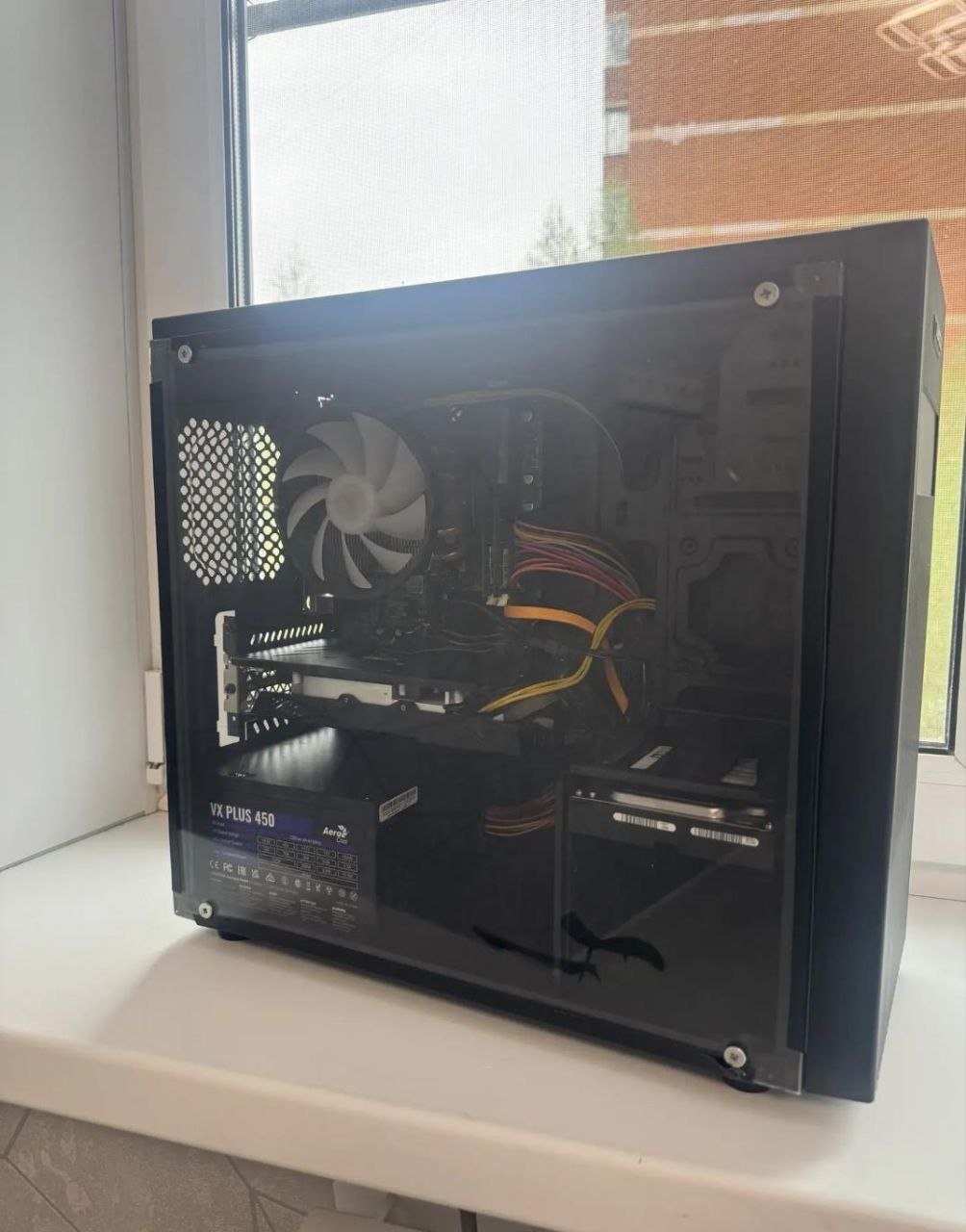 Torre de PC/carcasa ASUS DirectCU, 14.000 RUB cada uno — nuevo — Moscú, Rusia