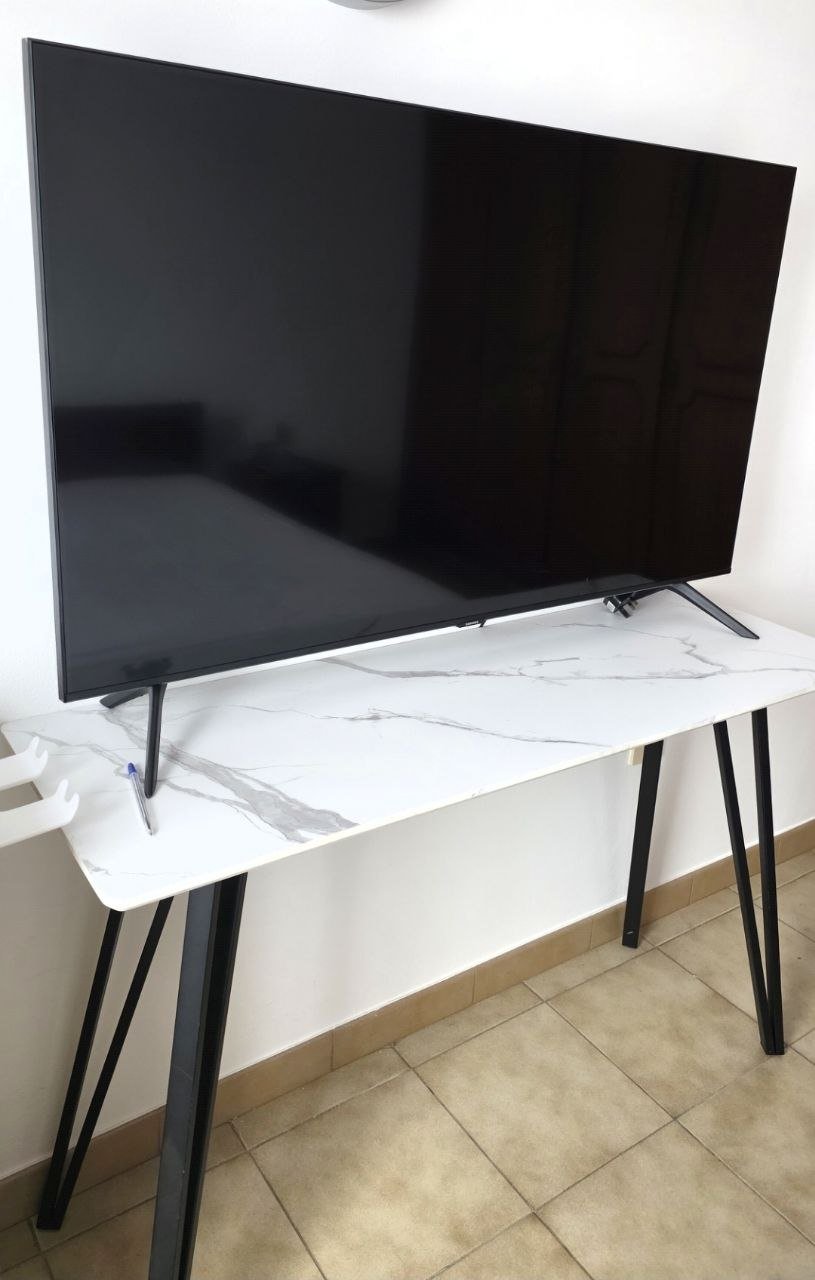 طاولة كونسول 120×35، ليماسول — ليماسول, قبرص طاولة كونسول 120×35، ليماسول — ليماسول, قبرص