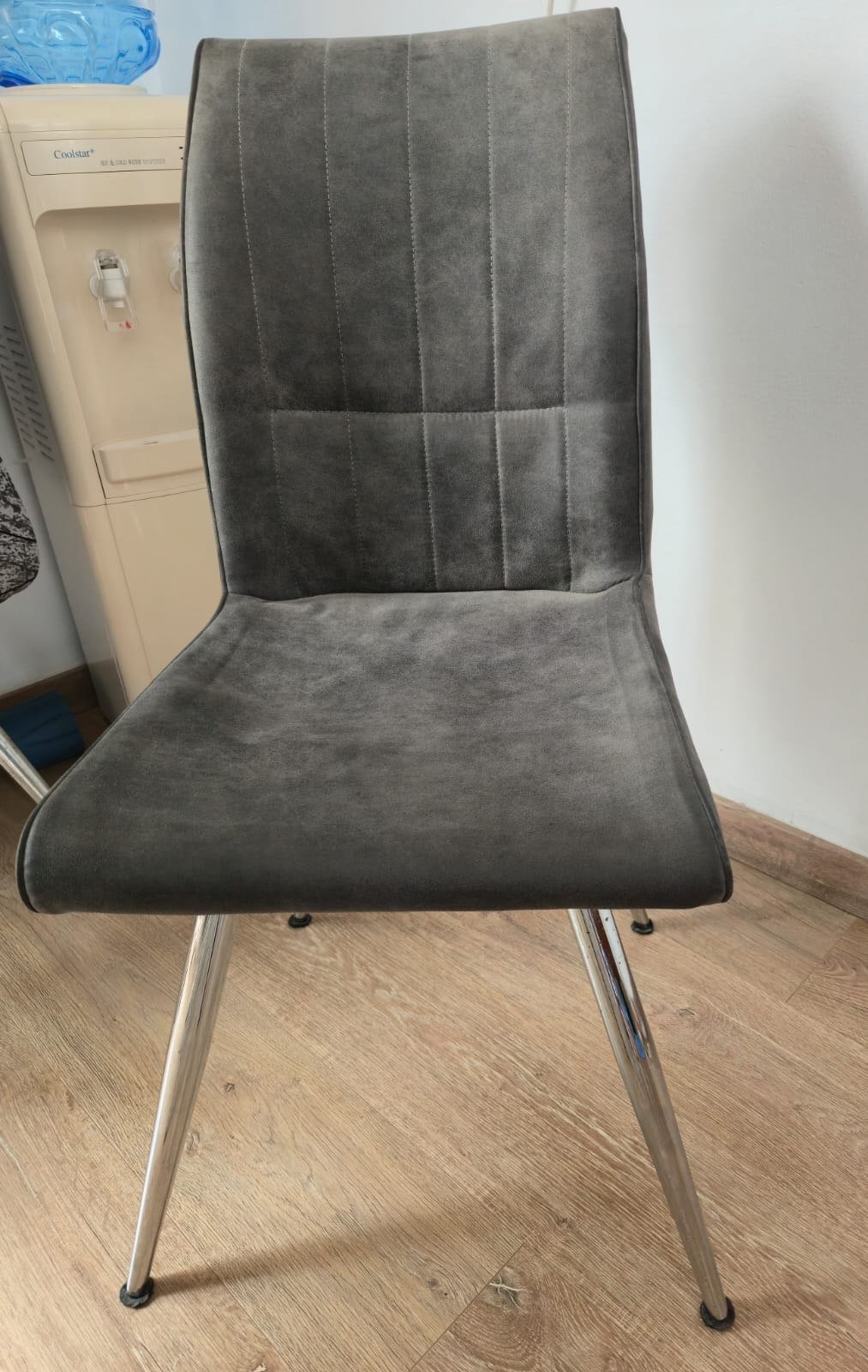 طاولة طعام و6 كراسي Cookstar بسعر 165€ — لارنكا, قبرص