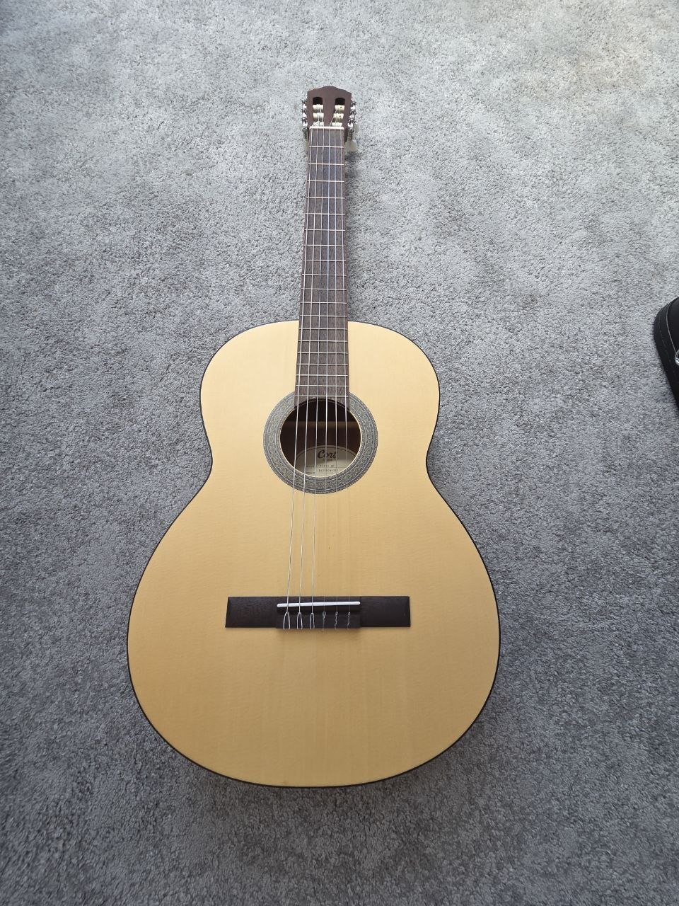 Cort AC100 OP классическая гитара с кейсами — Лимасол, Кипр Cort AC100 OP классическая гитара с кейсами — б/у — Лимасол, Кипр