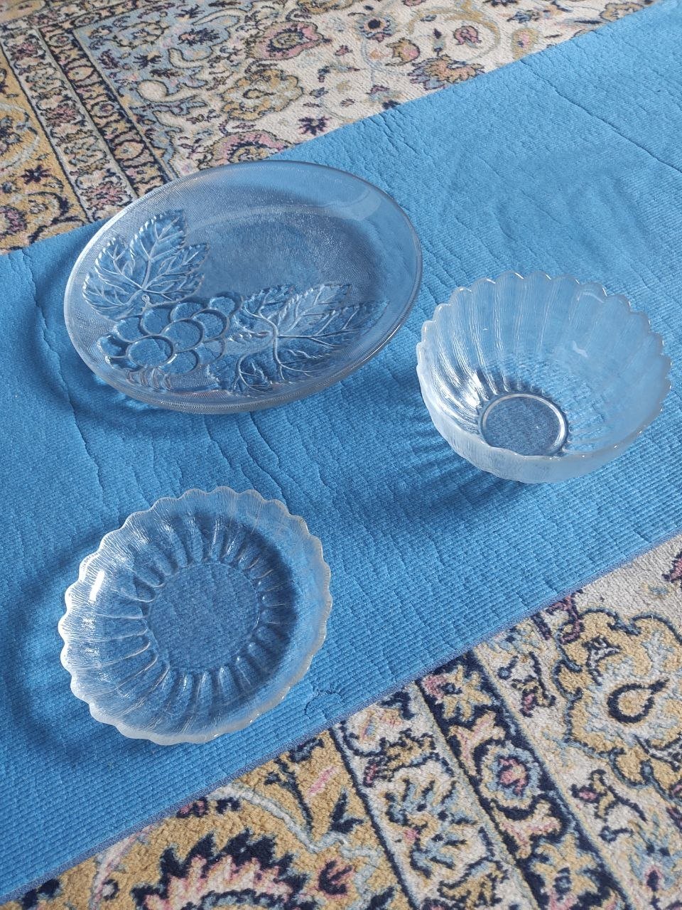 Plato y cuencos de cristal (juego) — Belgrado, Serbia