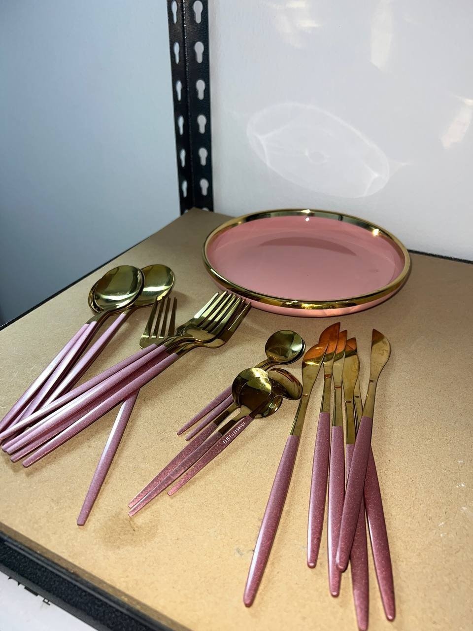 Juego de cubiertos (6 piezas cada uno, excepto cucharitas) — Limasol, Chipre