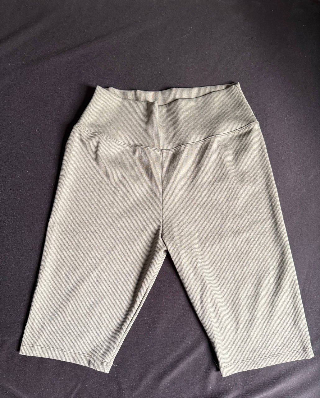 De Facto trousers 38 — Novi Sad, Serbia