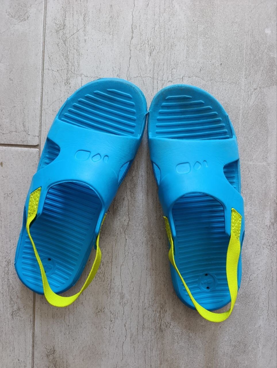 Шлепанцы Decathlon р. 33-34 RSD — Нови Сад, Сербия