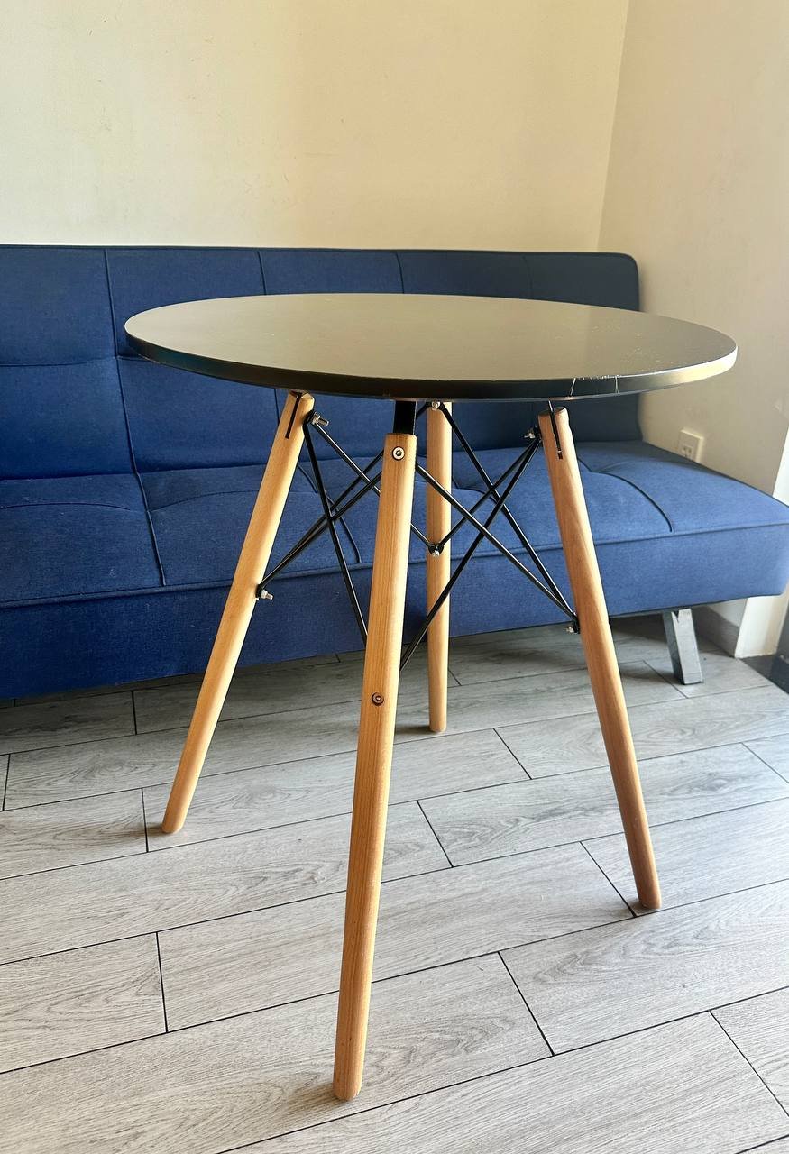 Mesa de comedor 60 — Da Nang, Vietnam