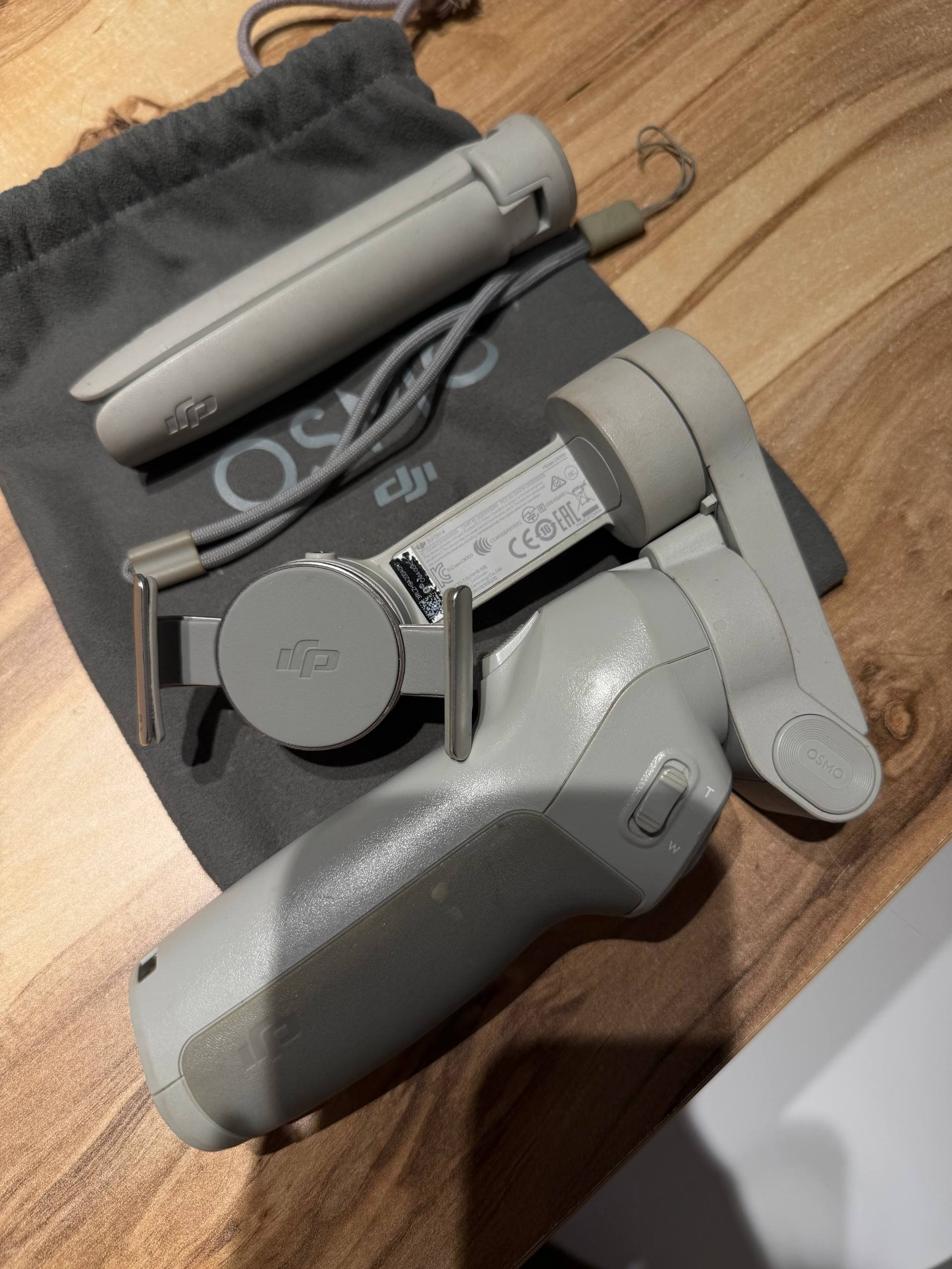 Стабилизатор DJI Osmo Mobile 6 (гимбал) в идеальном состоянии — как новый — Батуми, Грузия