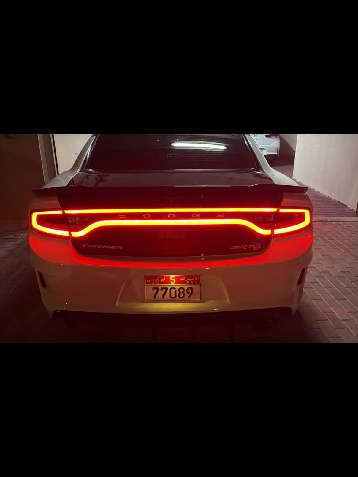 Dodge Charger SRT 2018 V8 5.7 — Дубай, ОАЭ Dodge Charger SRT 2018 V8 5.7 — б/у — Дубай, ОАЭ